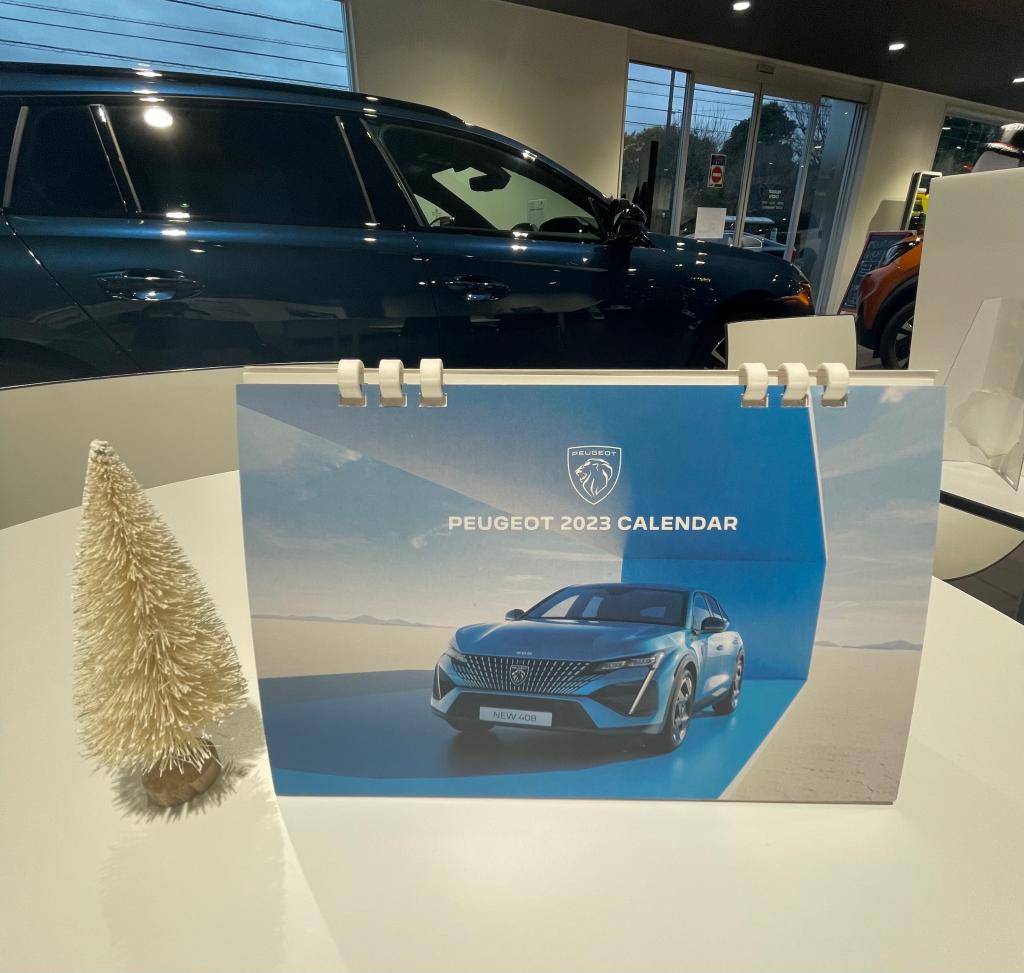 来年のカレンダーはこんな感じ🚗🎵