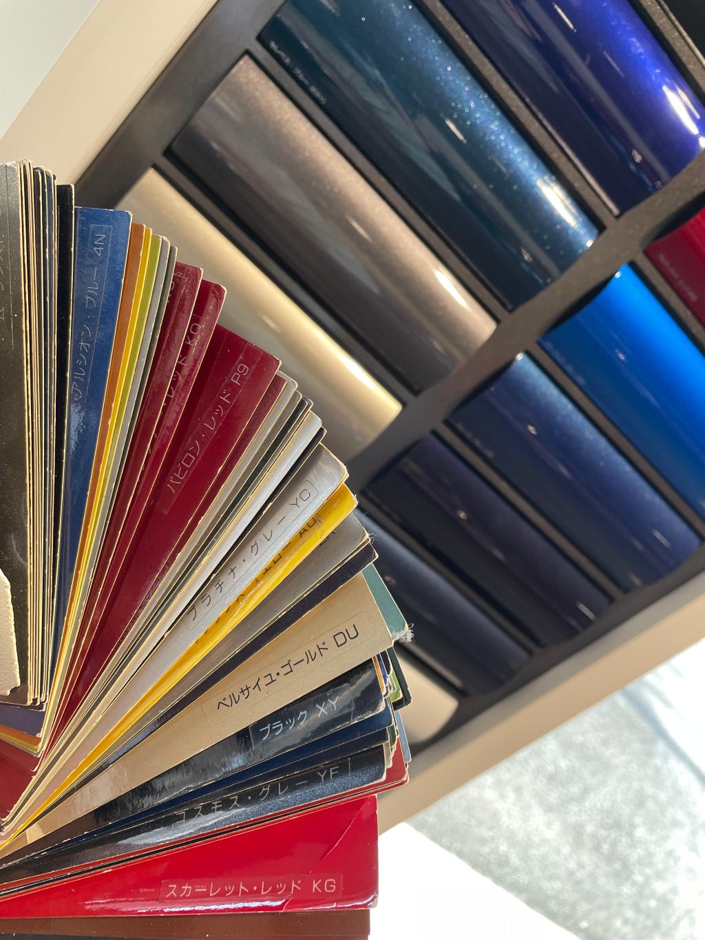 プジョーの魅力的カラー